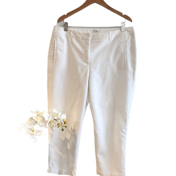 Chico's Pants - Chico's So Slimming Sz 14 White Crop Jeans